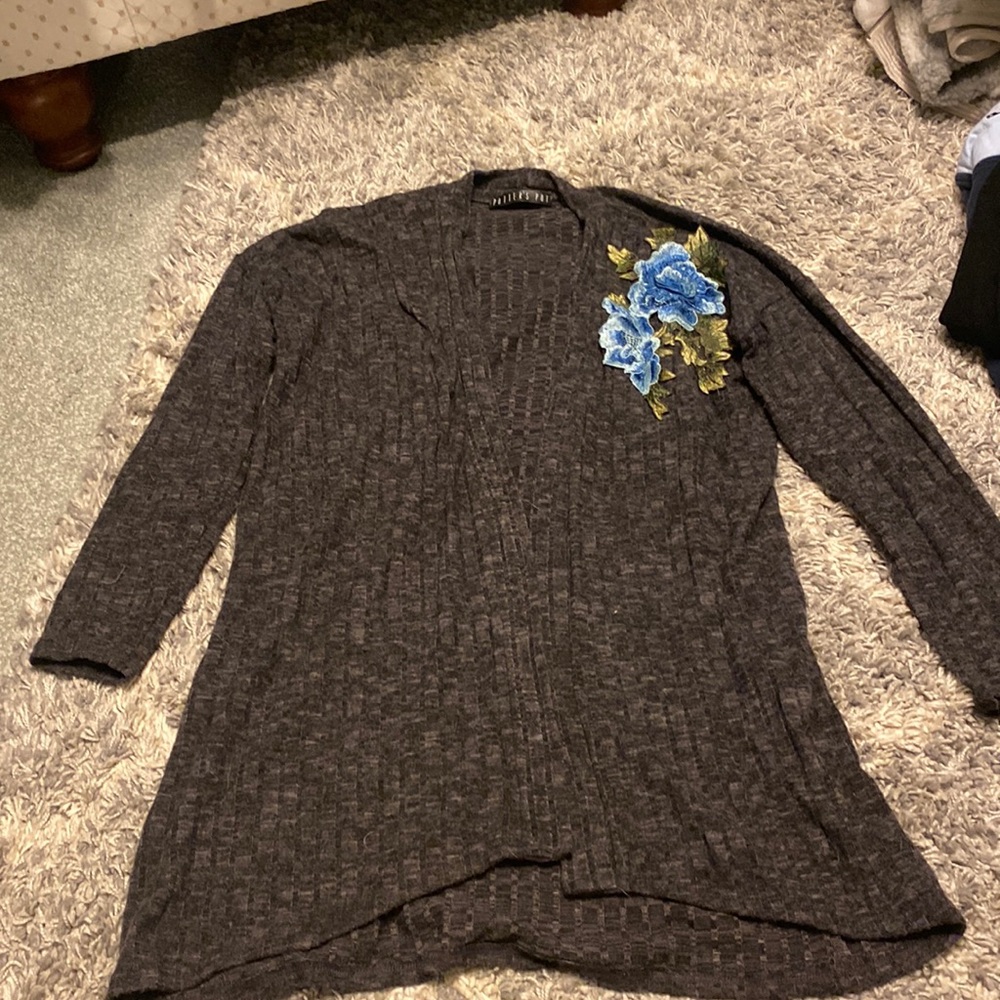 Potters Pot cardigan size small. Tag inside missing. EUC